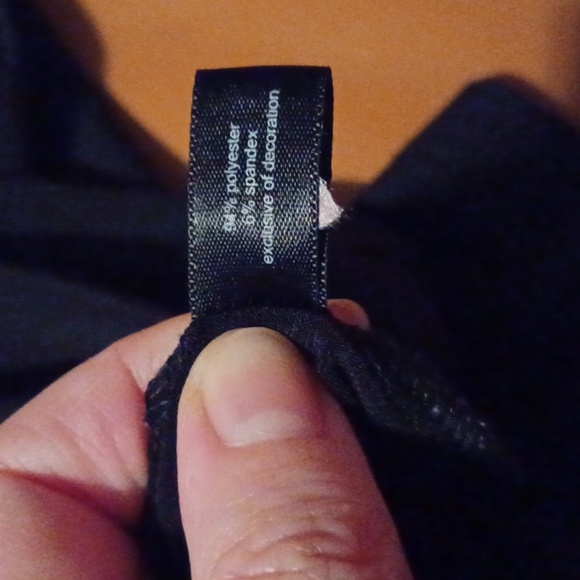 💙🌺The Limited Black Embellished Halter Tank Top - Picture 6 of 10